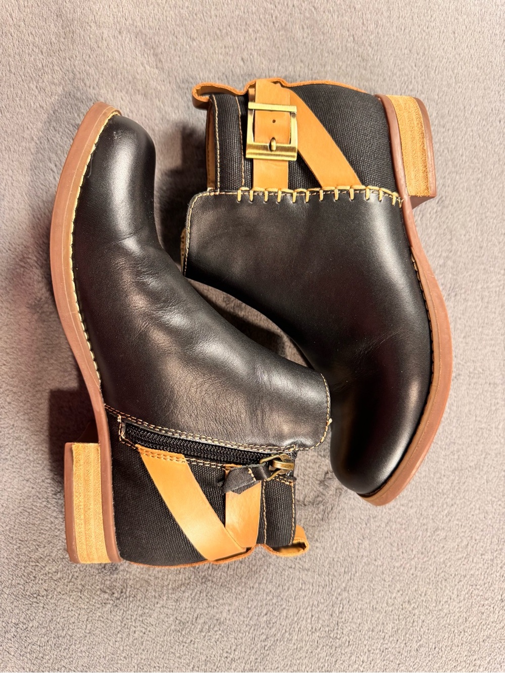 Spenco Dove Creek Women's Black Leather Ankle Booties